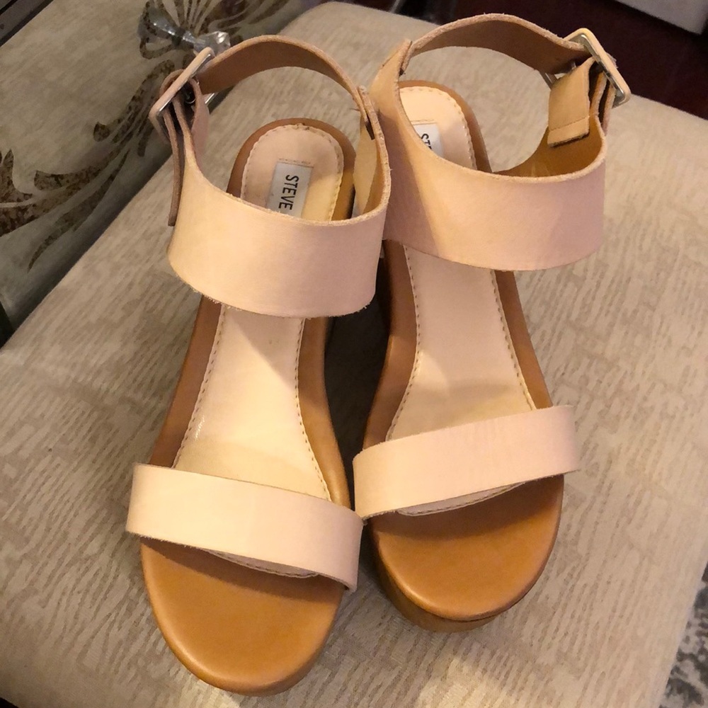 Steve Madden wood wedges